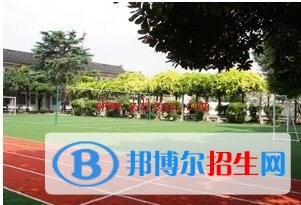 初中毕业上中专学校学什么专业好