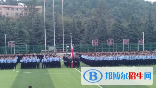 贵阳读中专学校能考大学吗
