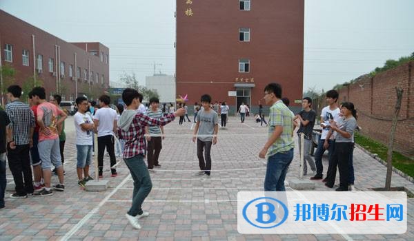 成都女生上什么中专学校好