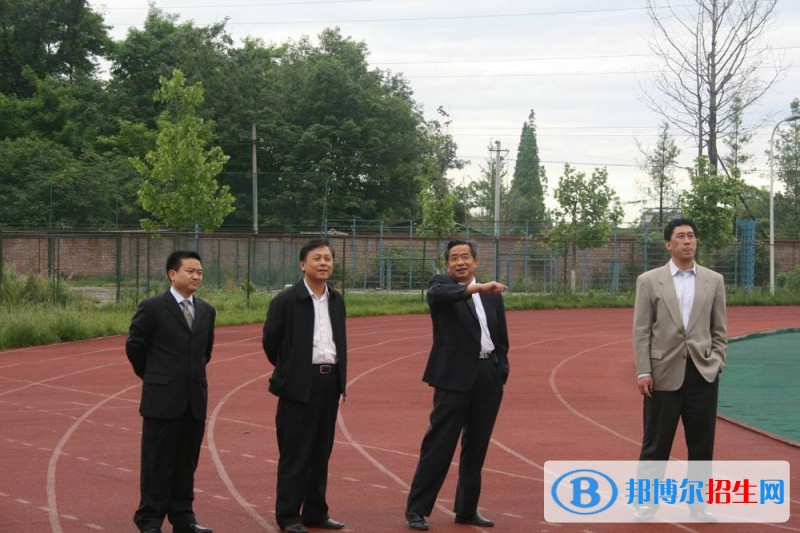 成都读中专学校需要什么
