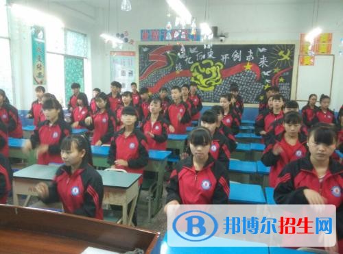 贵阳高中毕业读什么中专学校好