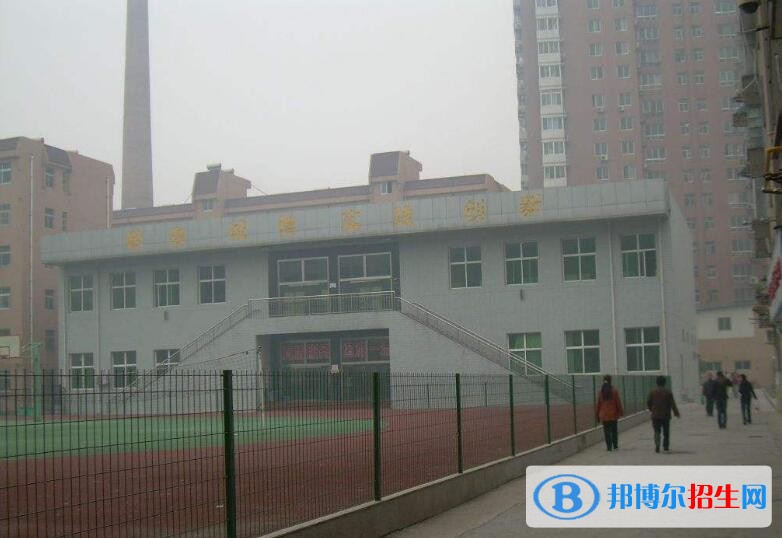 陕西读中专学校多少钱