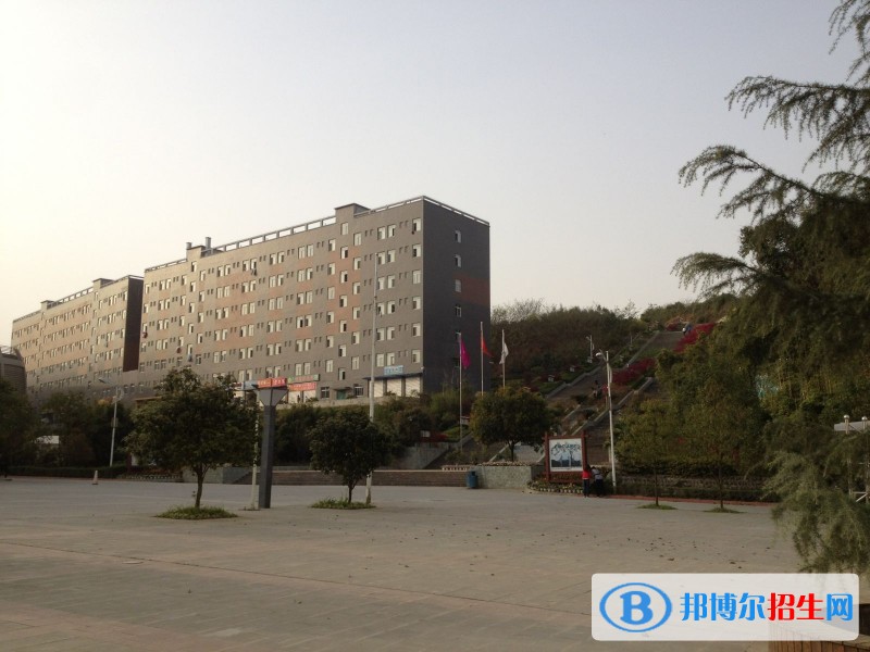 绵阳读中专学校需要什么证件