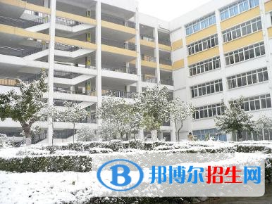 绵阳读中专学校有前途吗