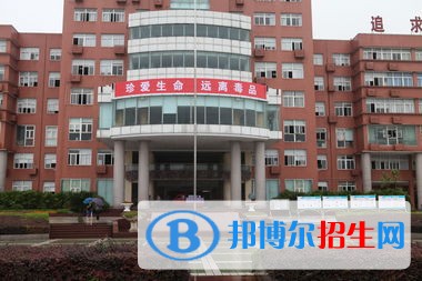 南充高中嘉陵校区2022年报名条件、招生要求、招生对象