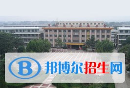 成都第三中学2022年招生办联系电话