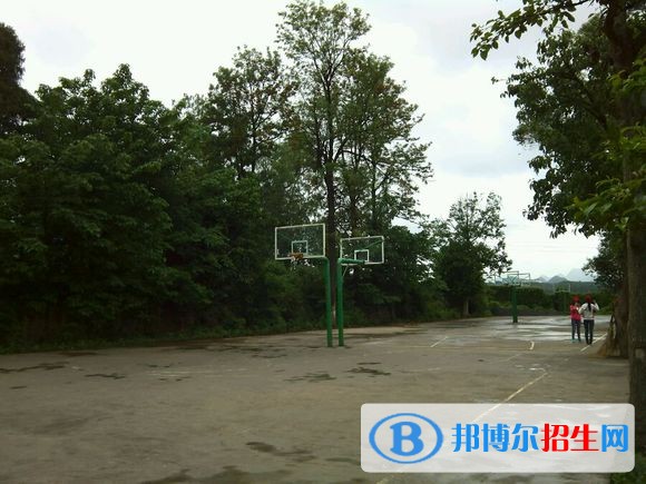 贵州没初中毕业证能去中专学校
