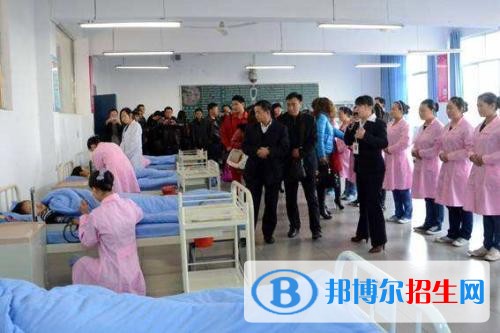 昆明高中毕业上中专学校学什么专业好