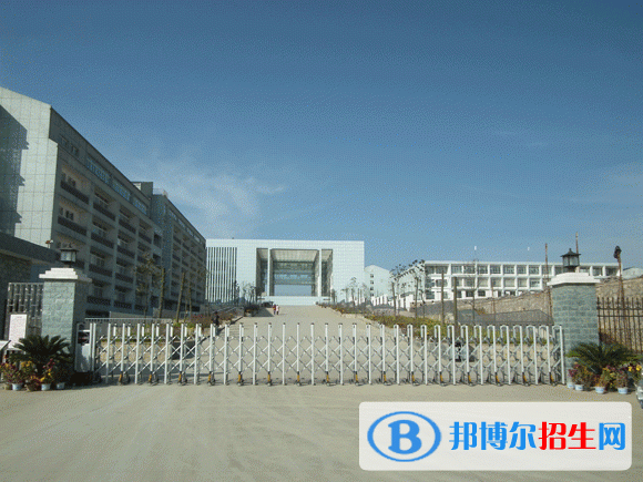 贵州什么叫中专学校