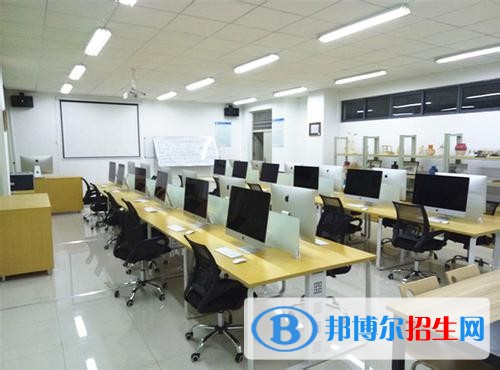 大理高中毕业上什么中专学校好