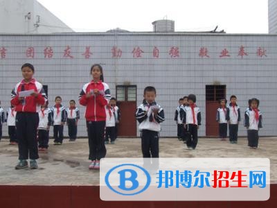 曲靖中专学校读出来是什么文凭