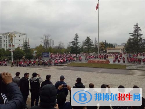 曲靖没有毕业证可以读中专学校吗