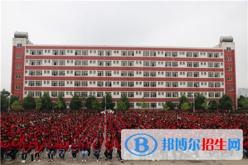 曲靖初中女生读什么中专学校好