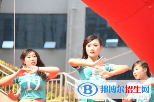 曲靖女生上中专学校学什么好