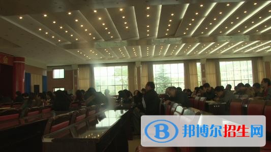 曲靖女生读什么中专学校好