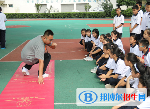 成都市第三十三中学地址在哪里