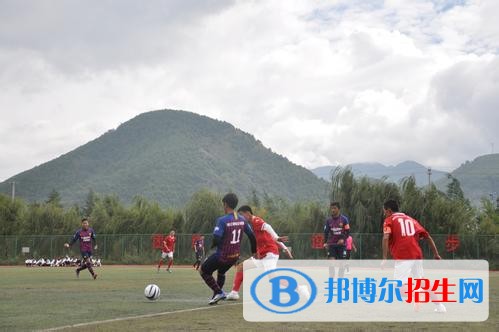 楚雄中专学校算中专吗