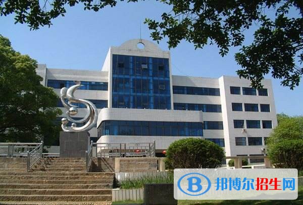 六盘水没读完高中可以读中专学校吗