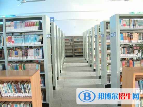 红河高中女生读什么中专学校好