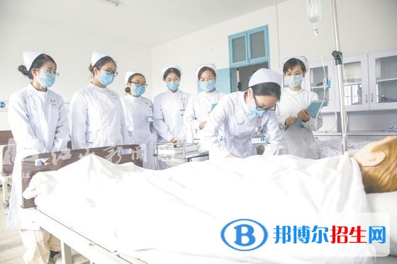 六盘水女生在中专学校学什么好