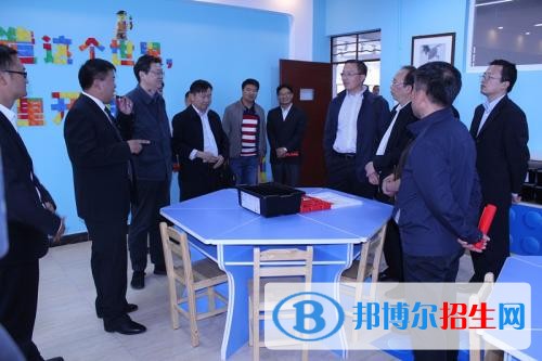 楚雄高中转中专学校