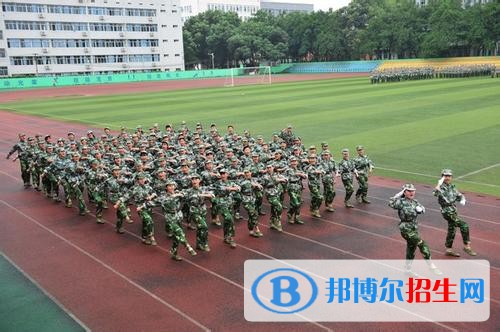 高中毕业可以读中专学校吗