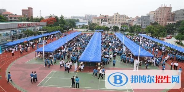 楚雄在中专学校学什么专业好