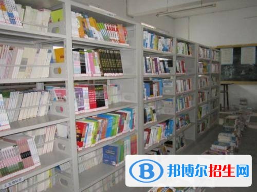 红河中专学校和职高哪个好