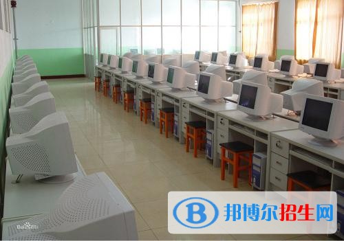巴中中专学校乱吗