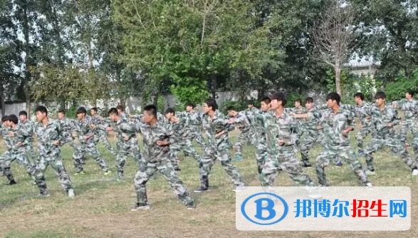 巴中初中毕业读什么中专学校好