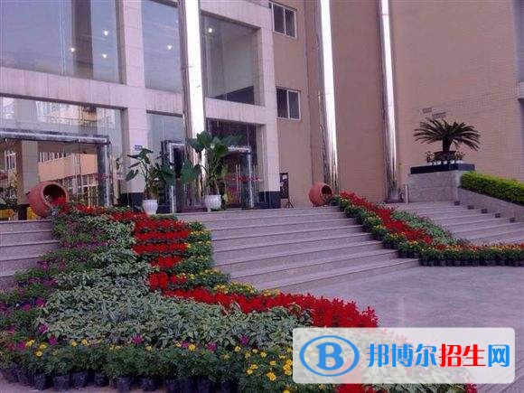 乐山师范学院五年制大专招生办电话