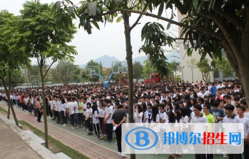 楚雄中专学校都有什么专业适合女生