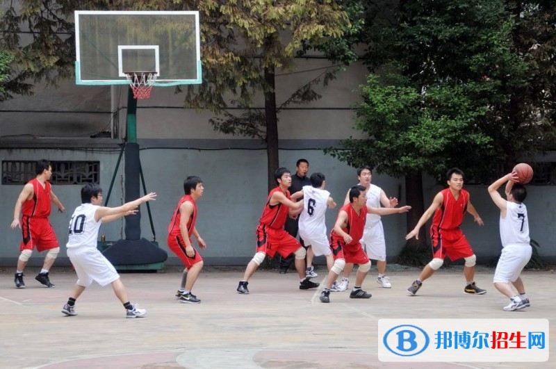 巴中女生上什么中专学校好