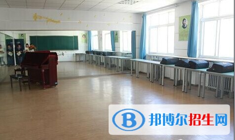 巴中读什么中专学校好