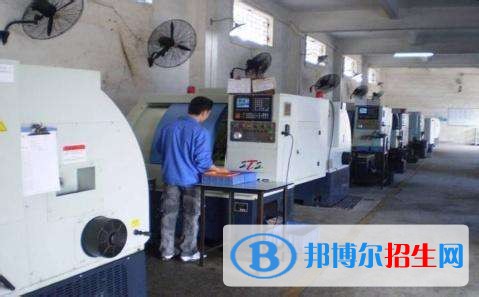 巴中读中专学校学什么有前途