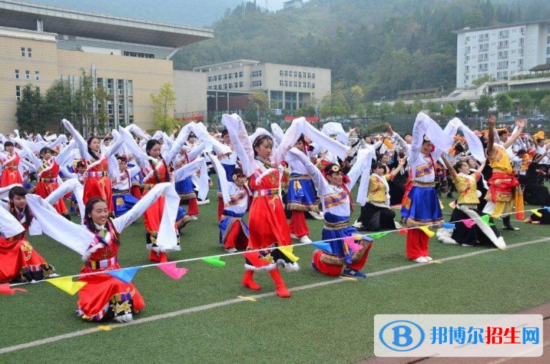 阿坝师范学院五年制大专学校宿舍