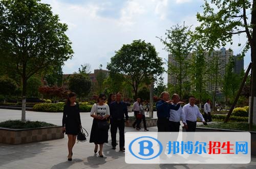 安顺中专学校包就业吗