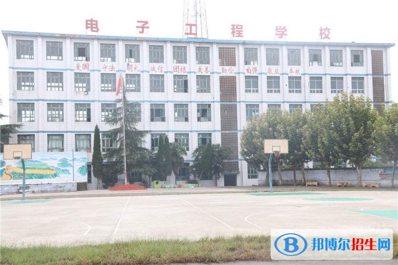 内江初中毕业可以读中专学校吗