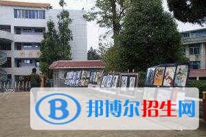安顺高中毕业可以上的中专学校