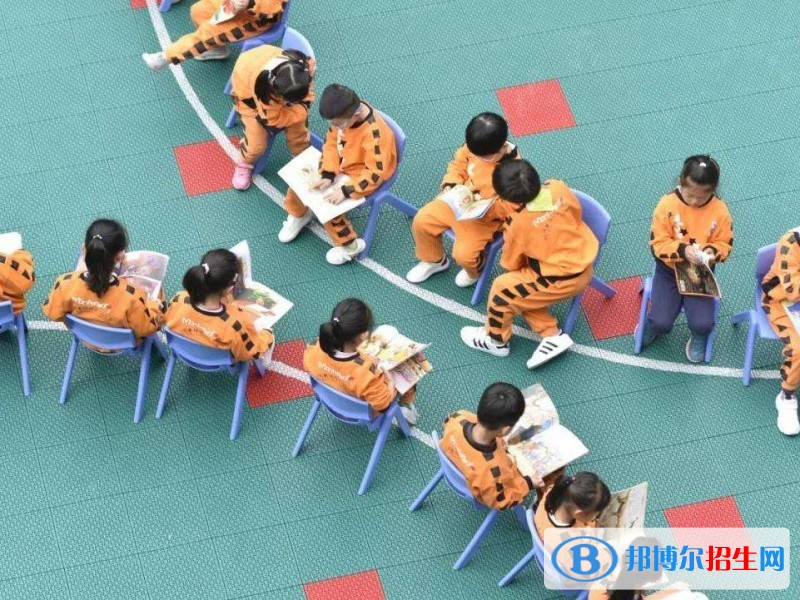 安顺高中毕业上中专学校学什么专业好