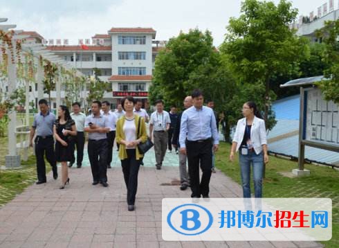 安顺女生读什么中专学校好