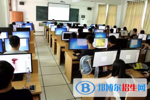 内江女生在中专学校学什么好