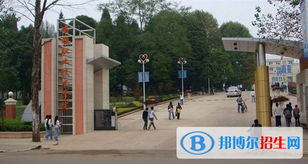 安顺读中专学校后悔了