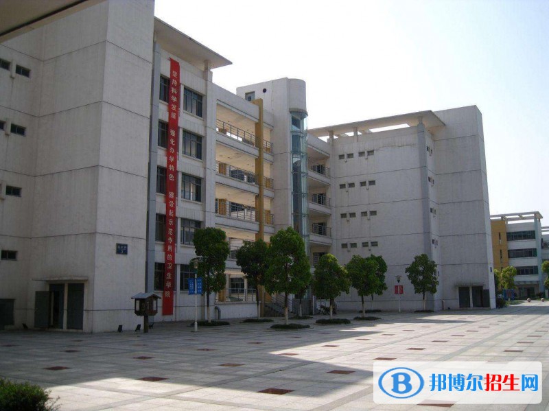 安顺读中专学校需要什么证件