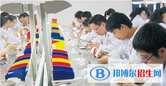 内江读中专学校后悔了