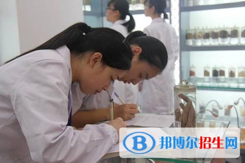 内江不想读中专学校