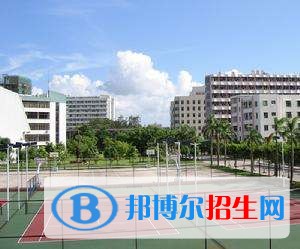 南充中专学校是大专吗
