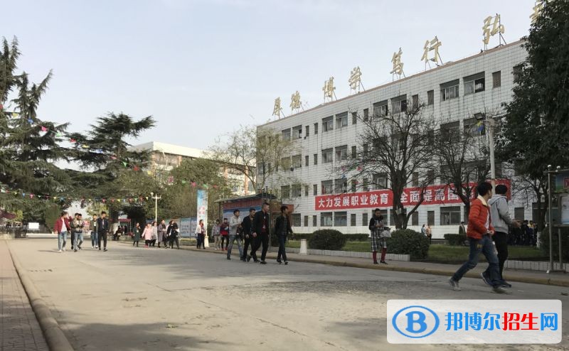 南充初中毕业读什么中专学校好