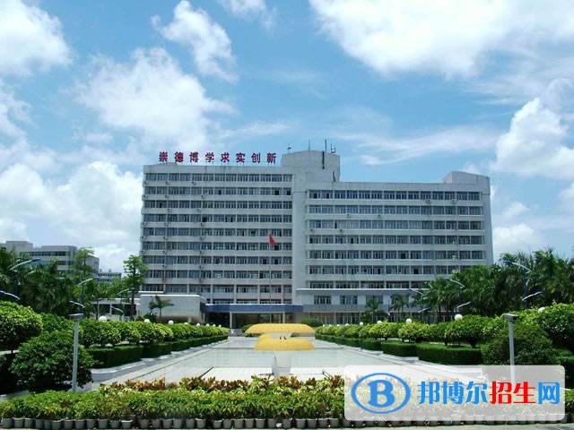 南充高中毕业读中专学校