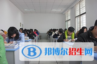 内中专学校学什么比较好